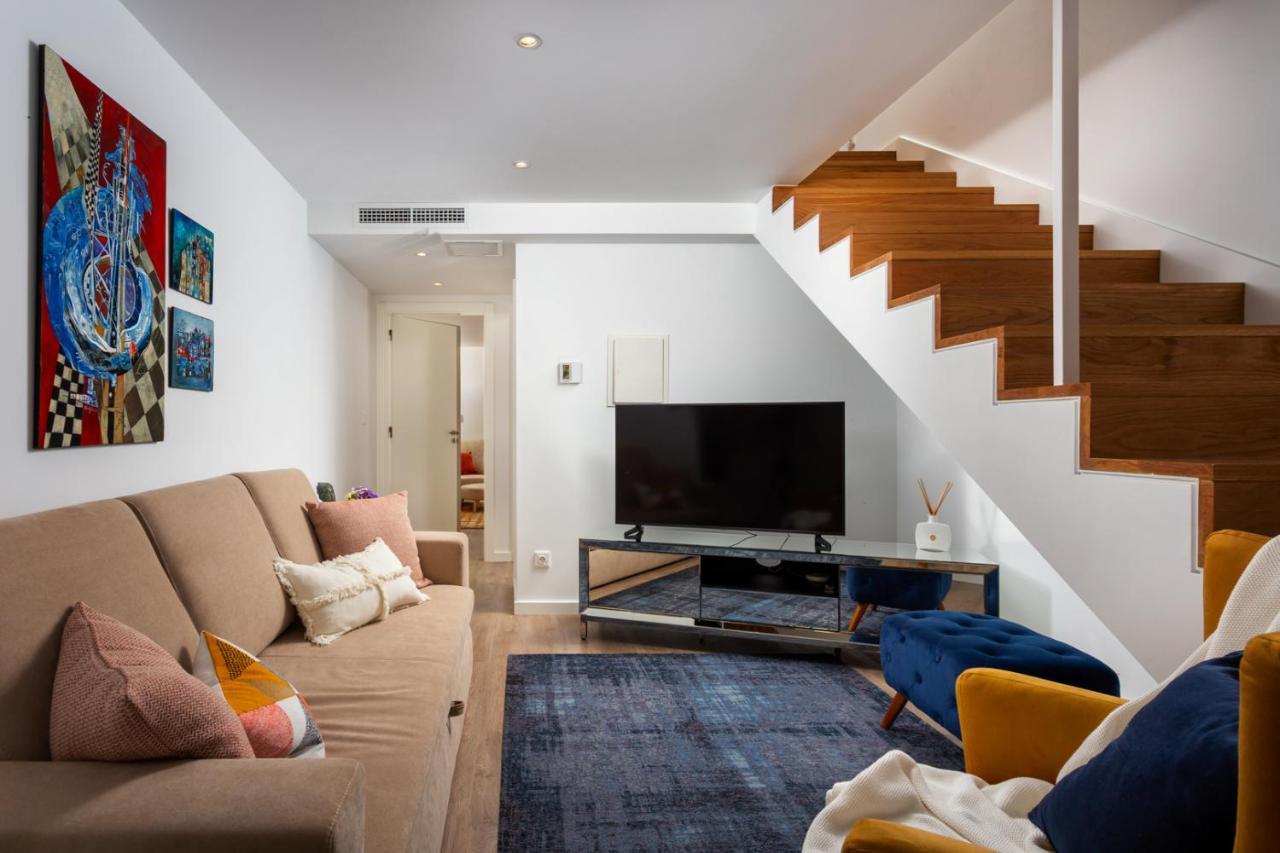 Stupendo- Two Rooms, Patio With Refreshing Pond-Center-Air Conditioning-Free Park Lisbon Exterior photo